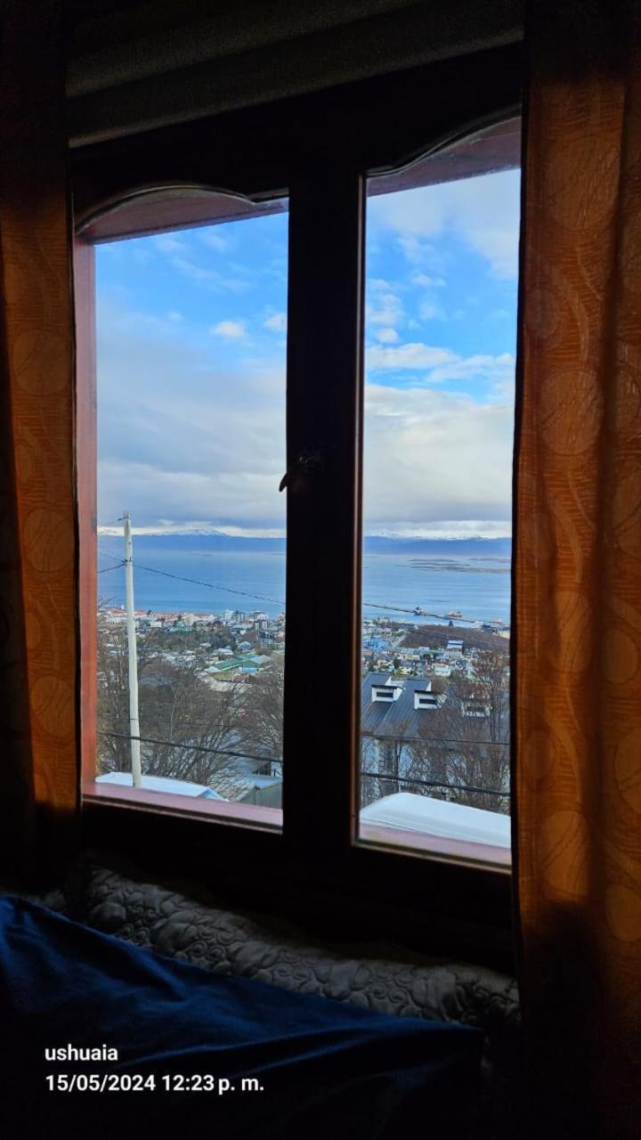 Mirador Del Beagle Hosteria Ushuaia Exteriör bild